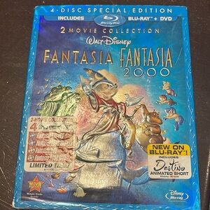 Fantasia/Fantasia 2000 (Blu-Ray/DVD Combo, 3-Disc Set). With Slip Cover.
